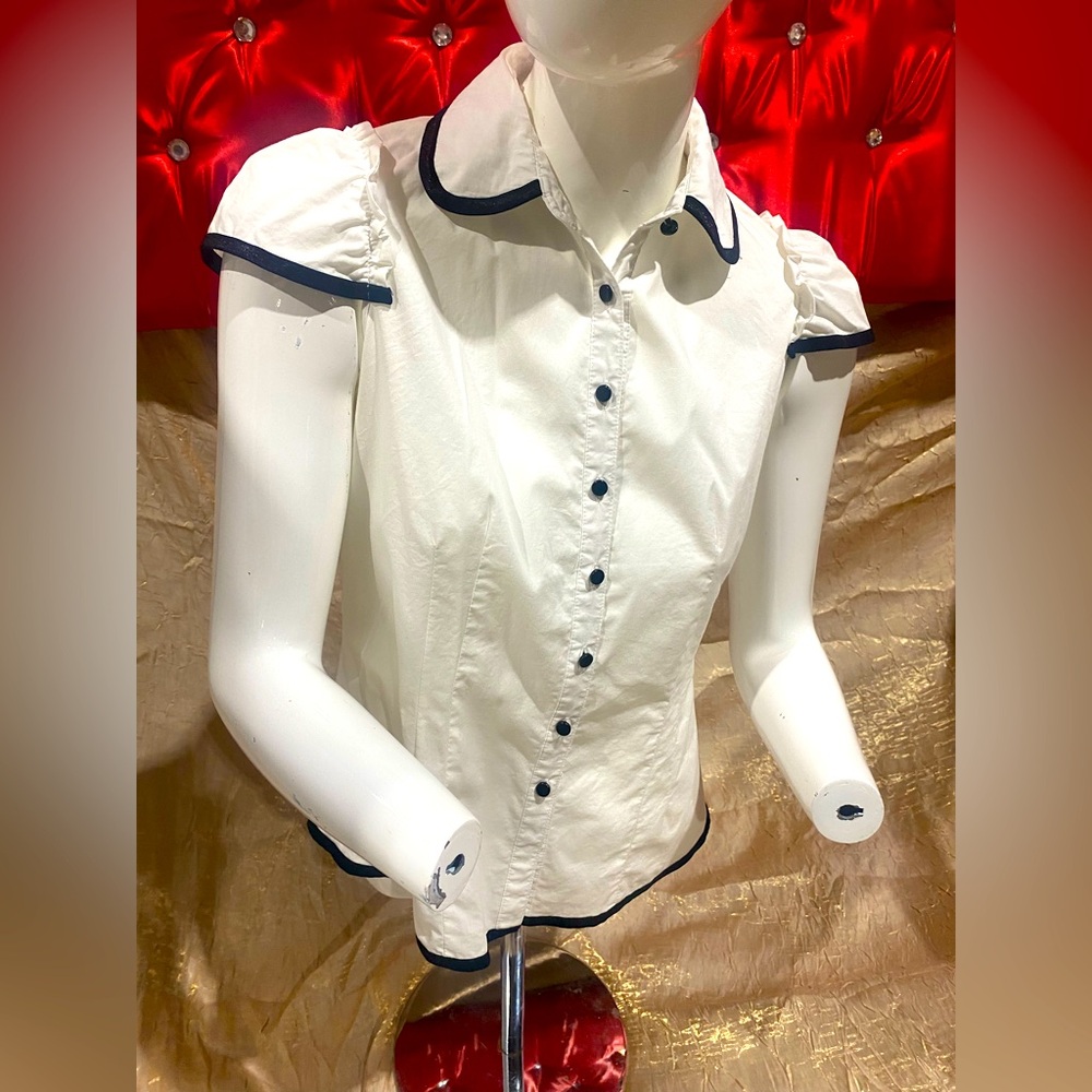 Nine West Size 4 Blouse